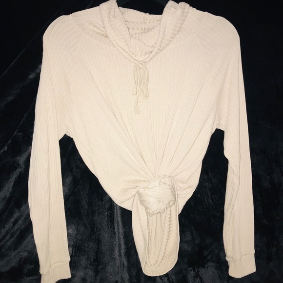 Versatile tan pullover - Picture 2 of 4